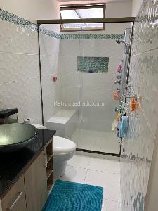 Casa de 4 alcobas en venta en Escobero, Envigado, 387 m² · foto 13 de 20