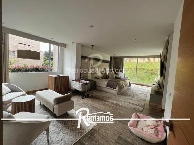 Casa de 3 alcobas en venta en Sin Barrio, Envigado, 335 m² · foto 4 de 15