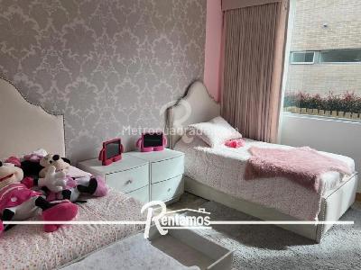 Casa de 3 alcobas en venta en Sin Barrio, Envigado, 335 m² · foto 11 de 15