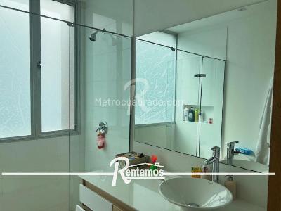 Casa de 3 alcobas en venta en Sin Barrio, Envigado, 335 m² · foto 15 de 15