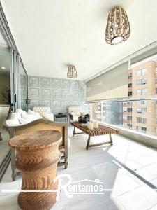 Apartamento de 3 alcobas en venta en Sin Barrio, Envigado, 210 m² · foto 1 de 14
