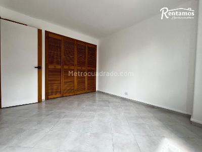 Apartamento de 3 alcobas en arriendo en Los Balsos, Medellín, 170 m² · foto 4 de 15
