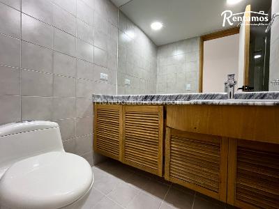 Apartamento de 3 alcobas en arriendo en Los Balsos, Medellín, 170 m² · foto 7 de 15