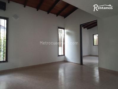 Casa de 3 alcobas en arriendo en Las Lomas El Poblado, Medellín, 200 m² · foto 3 de 14