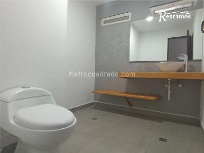 Casa de 3 alcobas en arriendo en Las Lomas El Poblado, Medellín, 200 m² · foto 9 de 14