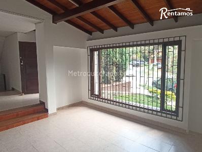 Casa de 3 alcobas en arriendo en Las Lomas El Poblado, Medellín, 200 m² · foto 10 de 14