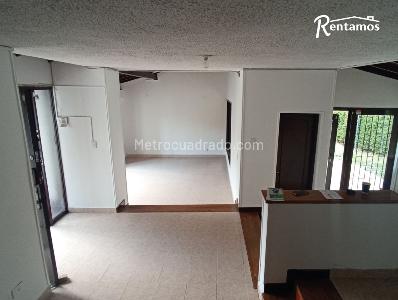 Casa de 3 alcobas en arriendo en Las Lomas El Poblado, Medellín, 200 m² · foto 12 de 14