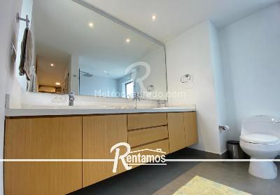 Apartamento de 4 alcobas en arriendo en El Poblado, Medellín, 313 m² · foto 7 de 17