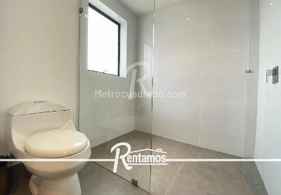 Apartamento de 4 alcobas en arriendo en El Poblado, Medellín, 313 m² · foto 10 de 17