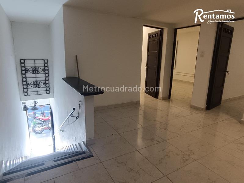 Casa Amplia de 5 Alcobas en Florida Nueva - 5