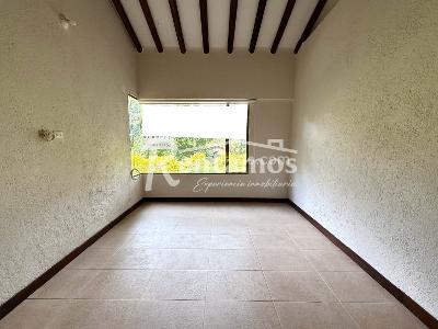 Casa de 4 alcobas en venta en Loma De Las Brujas, Envigado, 260 m² · foto 10 de 20