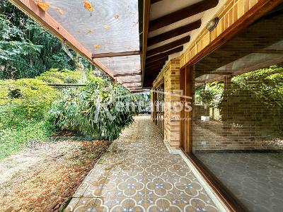 Casa de 4 alcobas en venta en Loma De Las Brujas, Envigado, 260 m² · foto 19 de 20