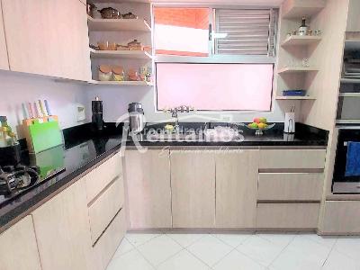 Apartamento de 3 alcobas en venta en El Poblado, Medellín, 150 m² · foto 3 de 20