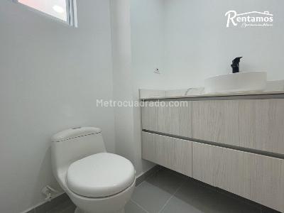 Apartamento de 2 alcobas en arriendo en Zuñiga, Medellín, 89 m² · foto 8 de 18
