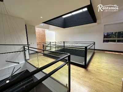 Casa de 4 alcobas en venta en Loma El Atravesado, Envigado, 332 m² · foto 5 de 18