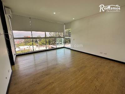 Casa de 4 alcobas en venta en Loma El Atravesado, Envigado, 332 m² · foto 11 de 18