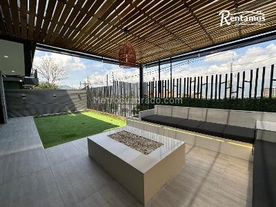 Casa de 4 alcobas en venta en Loma El Atravesado, Envigado, 332 m² · foto 17 de 18