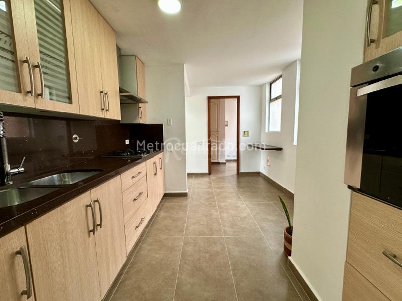 3BR Apartment in El Poblado (120 m²) - 2