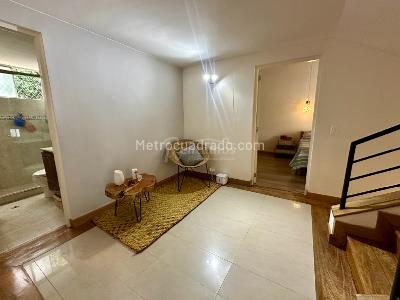 Casa de 4 alcobas en venta en Los Naranjos, Medellín, 289 m² · foto 8 de 18