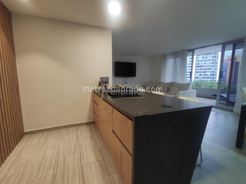 Apartamento Espectacular de 2 Alcobas cerca a El Tesoro - 3