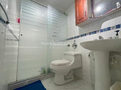 Apartamento de 3 alcobas en venta en El Poblado, Medellín, 190 m² · foto 14 de 20