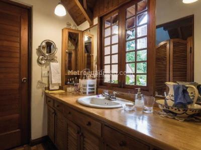 Casa de 3 alcobas en venta en Loma De San Jose, Sabaneta, 276 m² · foto 15 de 20
