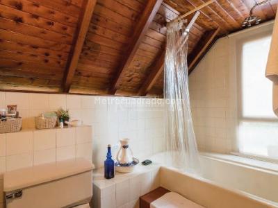 Casa de 3 alcobas en venta en Loma De San Jose, Sabaneta, 276 m² · foto 17 de 20