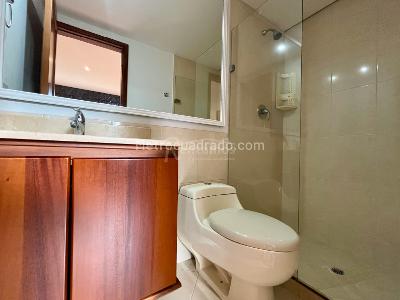 Apartamento en arriendo en San Lucas, Medellín · foto 18 de 20