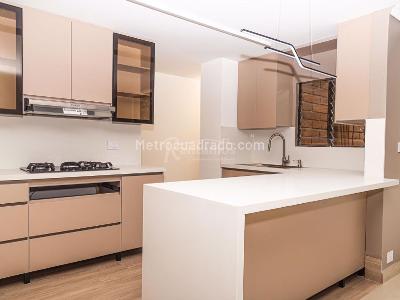 Apartamento en venta en El Poblado, Medellín · foto 3 de 20