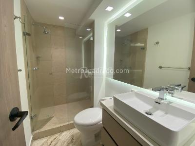 Apartamento en venta en El Poblado, Medellín · foto 18 de 20