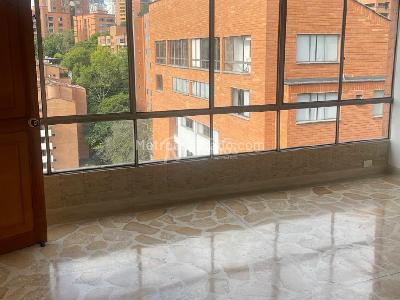 Apartamento de 3 alcobas en venta en San Lucas, Medellín, 140 m² · foto 4 de 10
