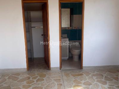 Apartamento de 3 alcobas en venta en San Lucas, Medellín, 140 m² · foto 9 de 10