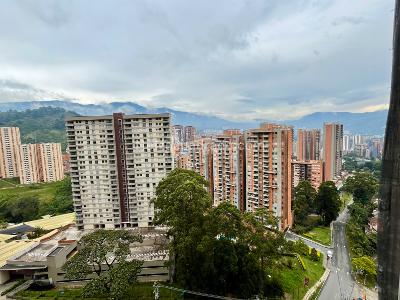 Apartamento de 2 alcobas en venta en San Jose, Sabaneta, 72 m² · foto 8 de 19