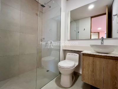 Apartamento de 2 alcobas en venta en San Jose, Sabaneta, 72 m² · foto 12 de 19