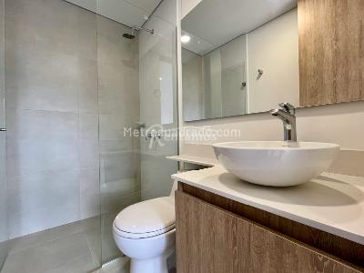 Apartamento de 2 alcobas en venta en San Jose, Sabaneta, 72 m² · foto 16 de 19