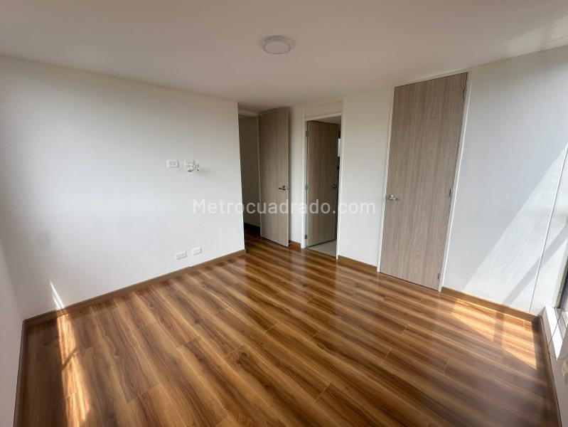 Apartamento de 3 Alcobas en El Poblado cerca de El Tesoro - 8