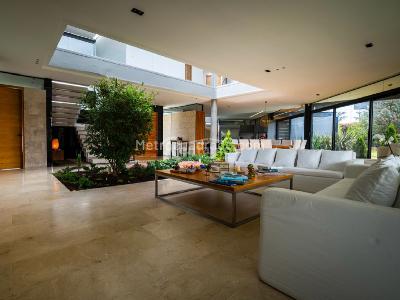 Casa de 5 alcobas en venta en Las Palmas, Envigado, 664 m² · foto 3 de 20