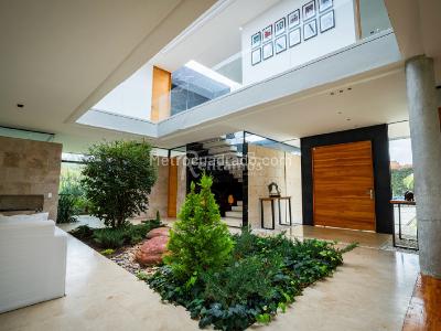 Casa de 5 alcobas en venta en Las Palmas, Envigado, 664 m² · foto 4 de 20