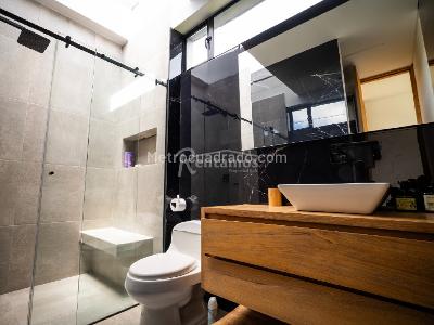 Casa de 5 alcobas en venta en Las Palmas, Envigado, 664 m² · foto 17 de 20