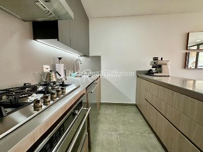 Apartamento de 2 alcobas en venta en Loma De Los Mesa, Envigado, 98 m² · foto 3 de 17