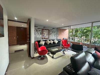 Apartamento de 3 alcobas en venta en Loma Los Benedictinos, Envigado, 177 m² · foto 4 de 20