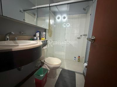 Apartamento de 3 alcobas en venta en Loma Los Benedictinos, Envigado, 177 m² · foto 7 de 20