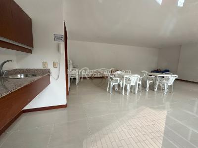 Apartamento de 3 alcobas en venta en Loma Los Benedictinos, Envigado, 177 m² · foto 16 de 20