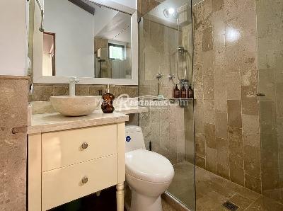 Casa de 4 alcobas en arriendo en El Tesoro, Medellín, 250 m² · foto 16 de 20