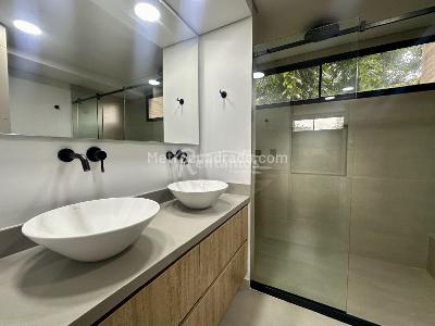 Apartamento de 3 alcobas en venta en Loma De Los Parra, Medellín, 230 m² · foto 5 de 20