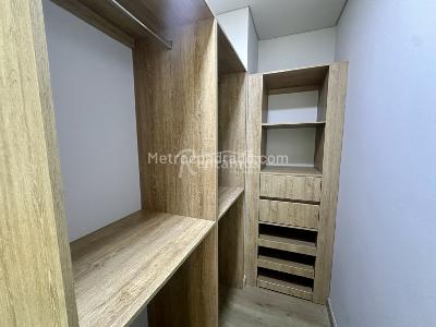 Apartamento de 3 alcobas en venta en Loma De Los Parra, Medellín, 230 m² · foto 17 de 20