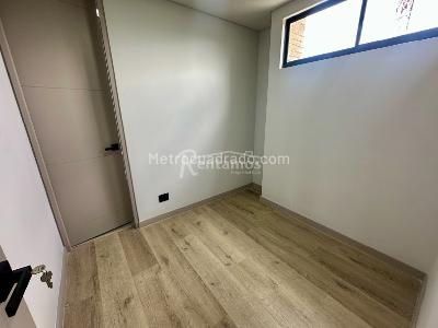 Apartamento de 3 alcobas en venta en Loma De Los Parra, Medellín, 230 m² · foto 19 de 20
