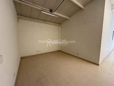 Casa de 2 alcobas en arriendo en Manila, Medellín, 870 m² · foto 12 de 20