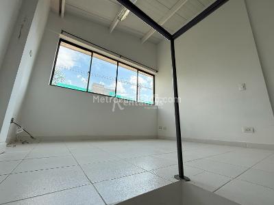 Casa de 2 alcobas en arriendo en Manila, Medellín, 870 m² · foto 14 de 20