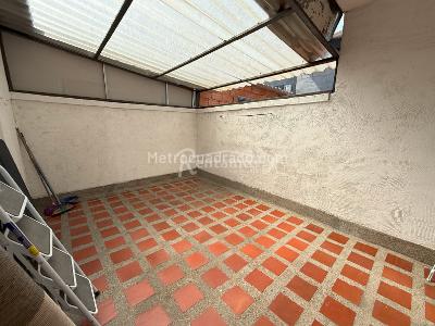 Casa de 2 alcobas en arriendo en Manila, Medellín, 870 m² · foto 15 de 20